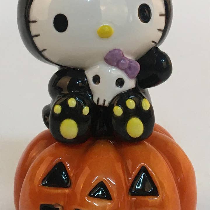 Blue Sky Clayworks - Venta al por mayor Juegos de salero y pimentero - Set apilable Jack-O-Lantern S&P de Hello Kitty para Halloween