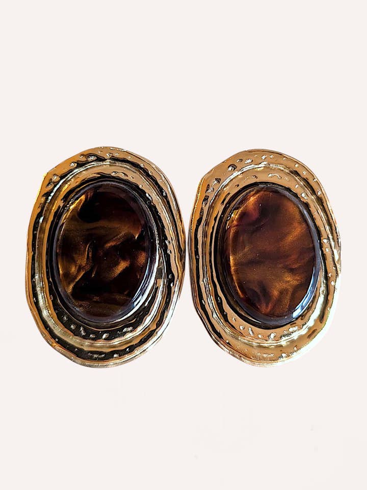 Ovale oorbellen met cabochon-effect steen – Vintage Gem Collectie voor wholesale door GioLì Jewels