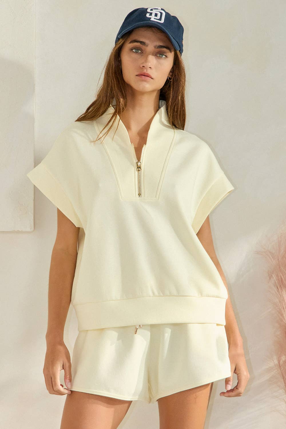 BUCKETLIST INC - Wholesale Sweatshirt - Women's - IT2154-1 Short Sleeve Half Zip-Up Scuba Sweatshirts73