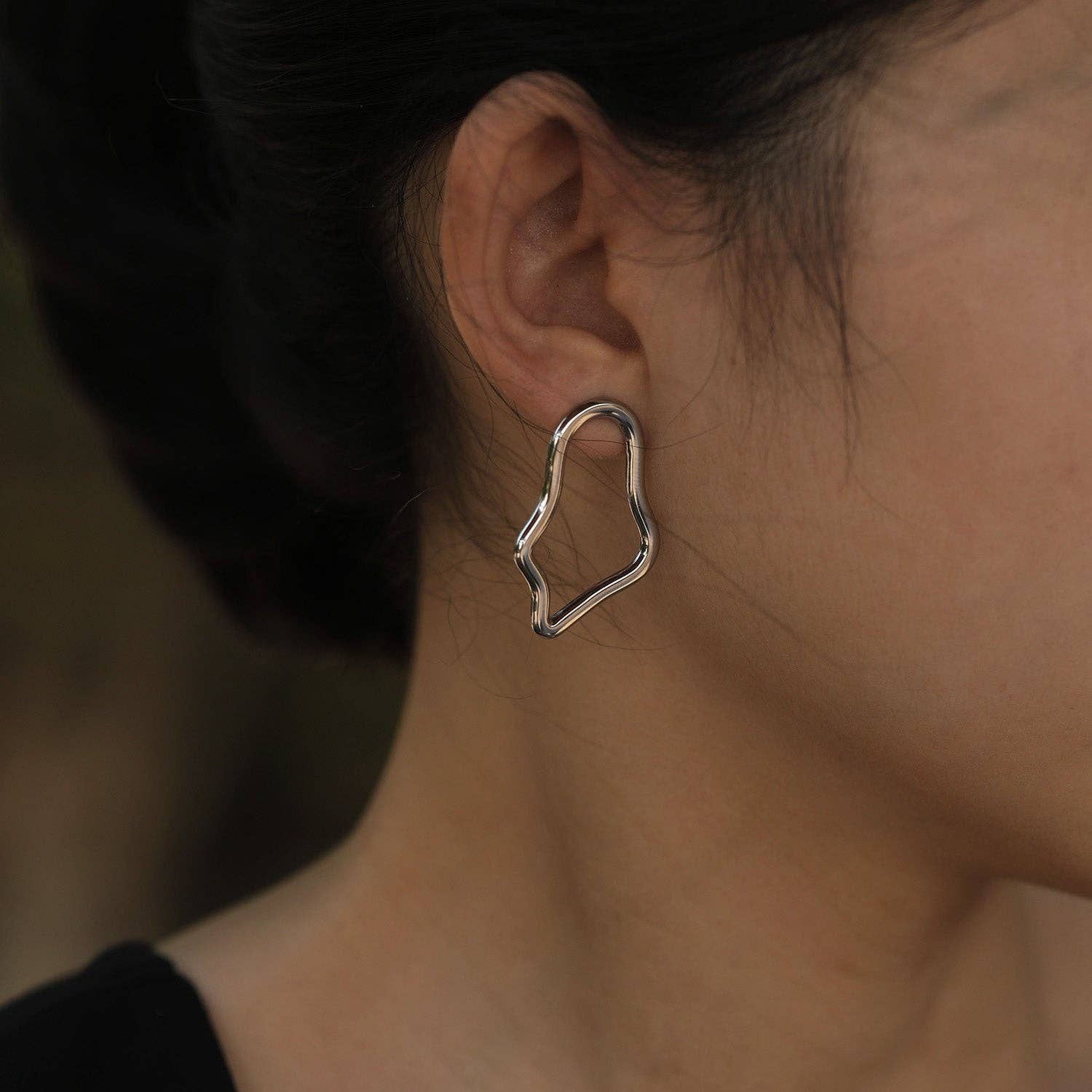 HACKNEY NINE - Wholesale  - MARTINA Irregular Shaped Hoop Earrings in Silver0