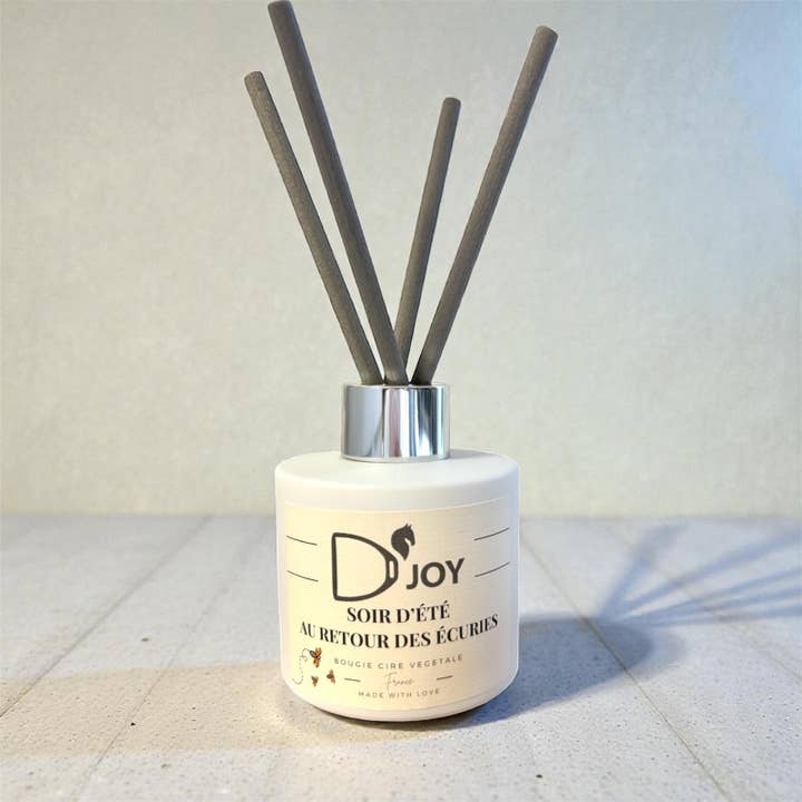 Doftpinnar "Sommarkväll vid återkomsten från stallen" för wholesale av D'JOY by Cheval&Senteurs