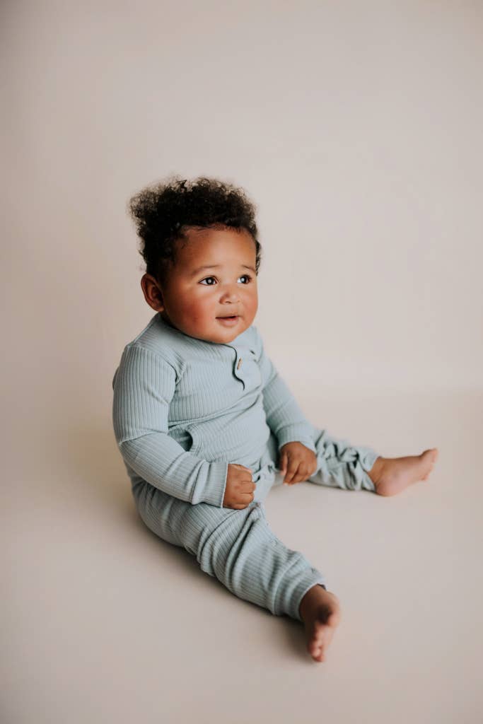 Three Little Tots - Wholesale Rompertje - Baby - Baby ribgebreide romper met zakken32