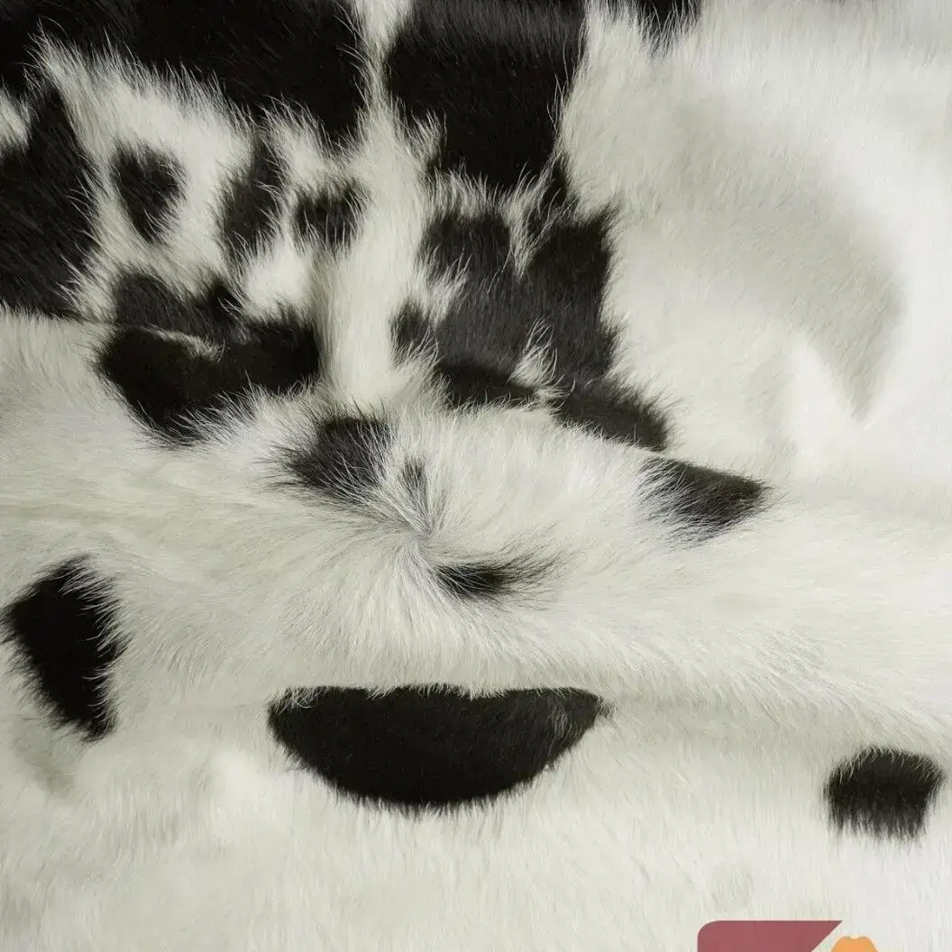 Fortezza Leather - Wholesale Area Rug - Chromatic Black & White Cowhides Rugs Large 6' x 7'Case of152