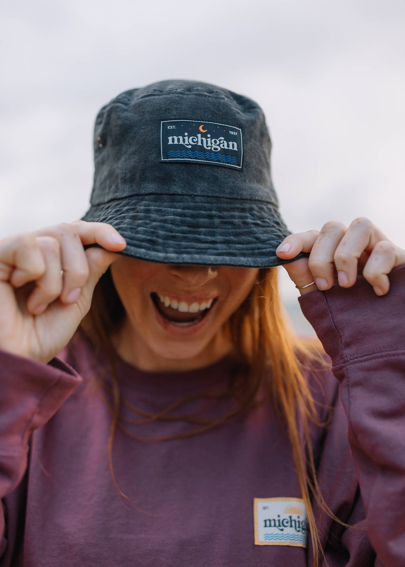 Stuck on Michigan - Vente Bob – femme - Chapeau seau noir Michigan Patch – Édition Nuit