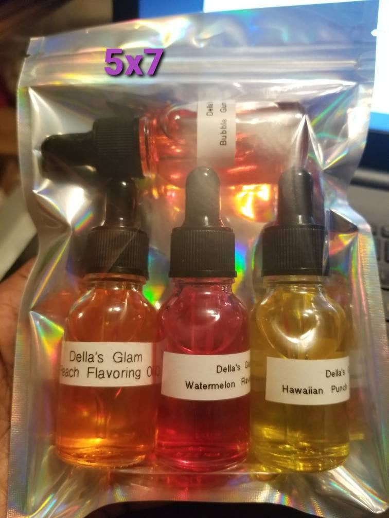 Della's Glam - Wholesale Gift Bag Set/Pack - Holographic Bags1