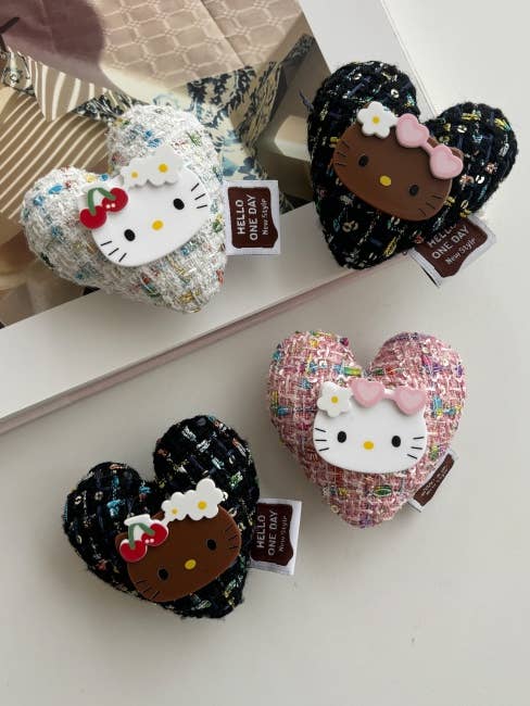 Tweety Phone Holder Kitty Face Tweed Heart Plush Charm for wholesale by MOND HAUS