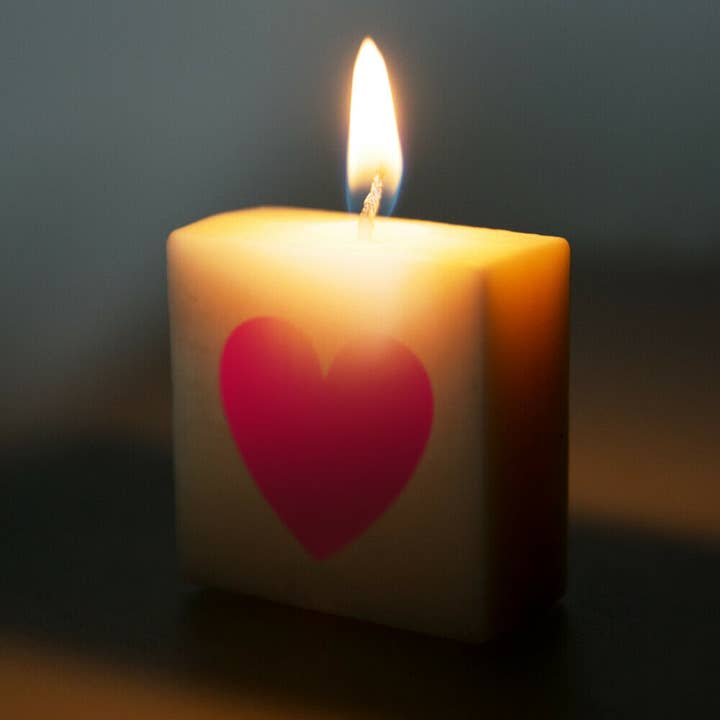 PD Party - Wholesale Novelty Candle - Letter candle - Heart (red)2