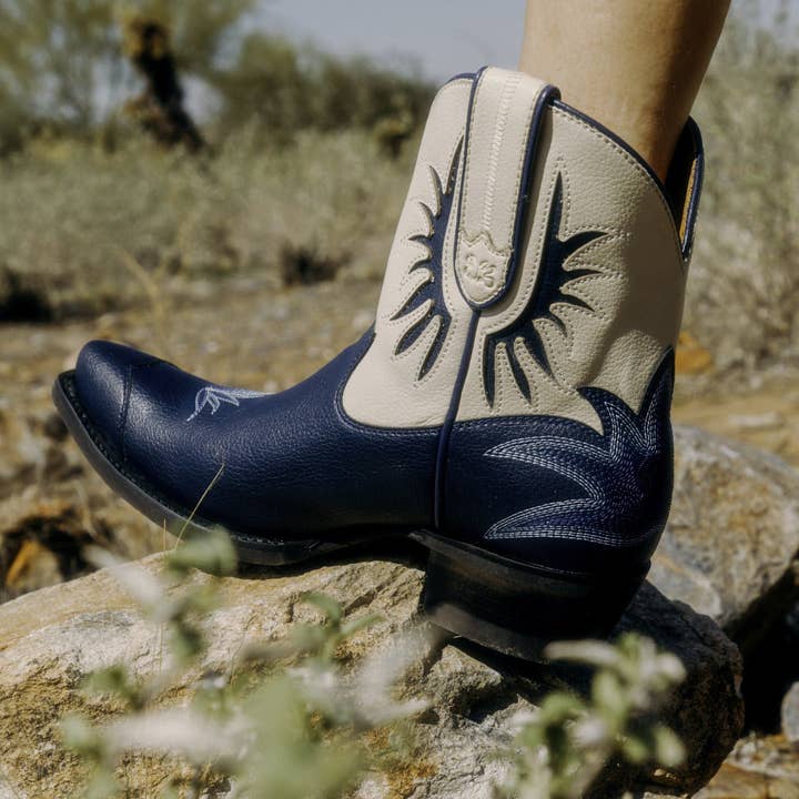 Desert Bloom Boots, LLC - Wholesale Cowboy Boots - Women's - PRICKLY PEAR SAPPHIRE LACE2