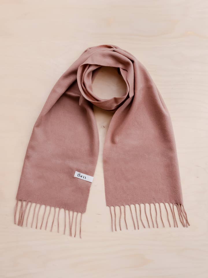 Lamswollen sjaal in blush voor wholesale door TBCo