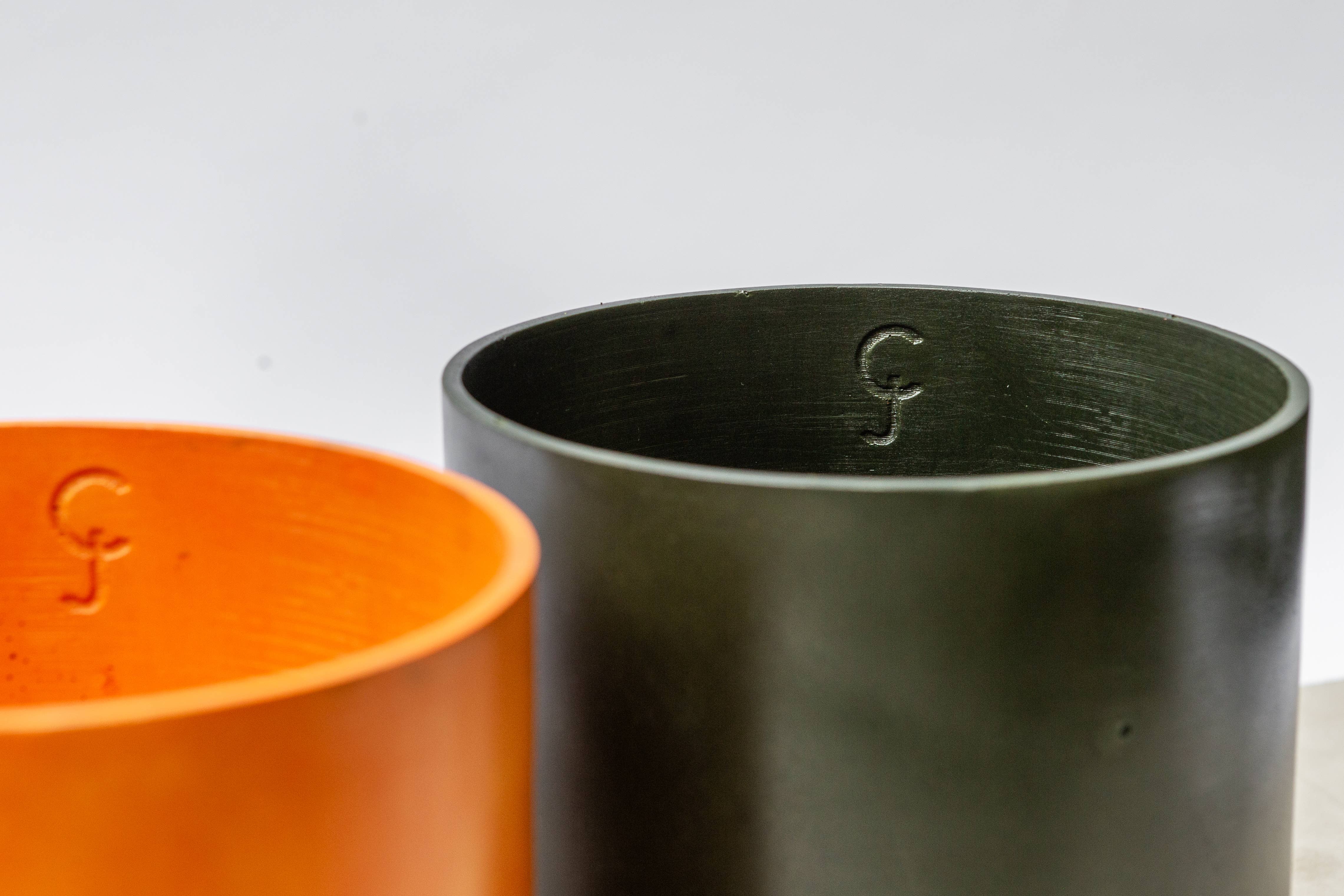 Concrete Jungle – wholesale Plant pot – Hand-cast indoor plant pot | Muddy Green2