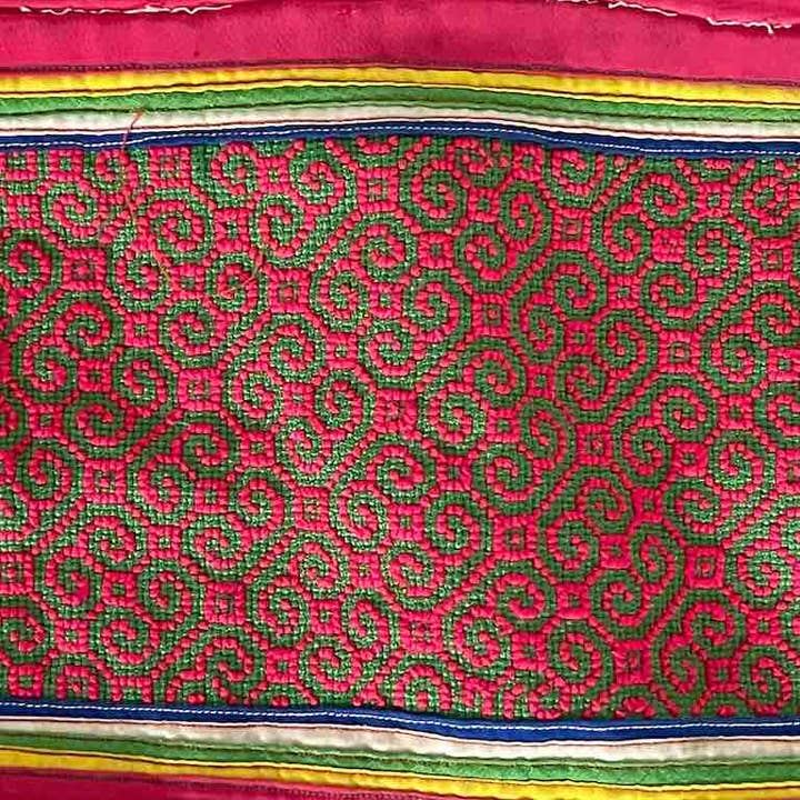 The Niger Bend - Wholesale Tapestry/Textile - Small Hmong Tribal Vietnamese Vintage Cloth Panel1