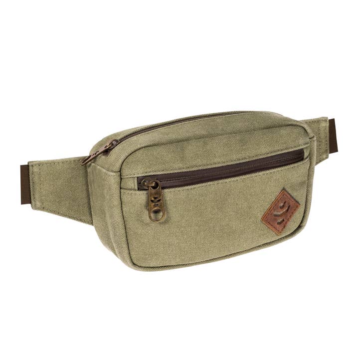 Revelry Supply - Wholesale Crossbody Bag - Women's - The Companion Crossbody