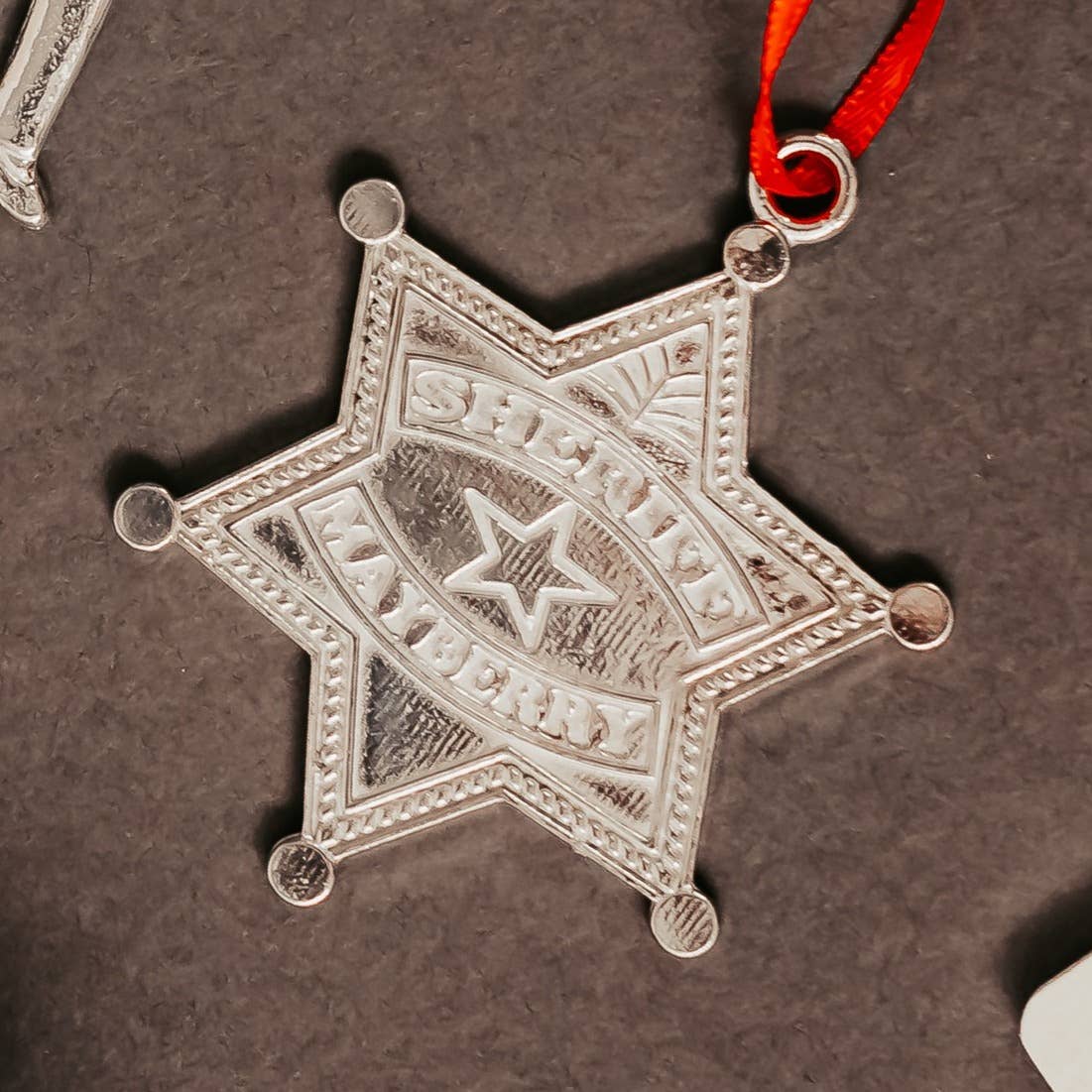 House of Morgan Pewter – Großhandel Verzierung – Mayberry Gifts - Sheriff - Andy Opie - Weihnachtsschmuck2