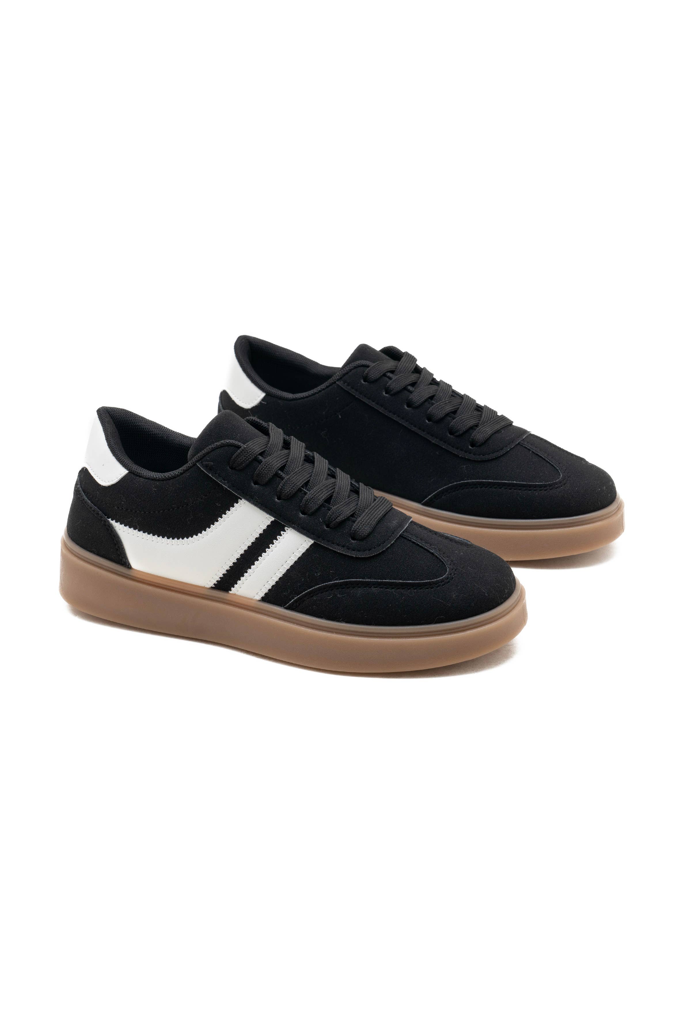 C'M PARIS - Wholesale Lifestyle Sneakers - Women's - Low Retro Sneakers with Double Straps 12125