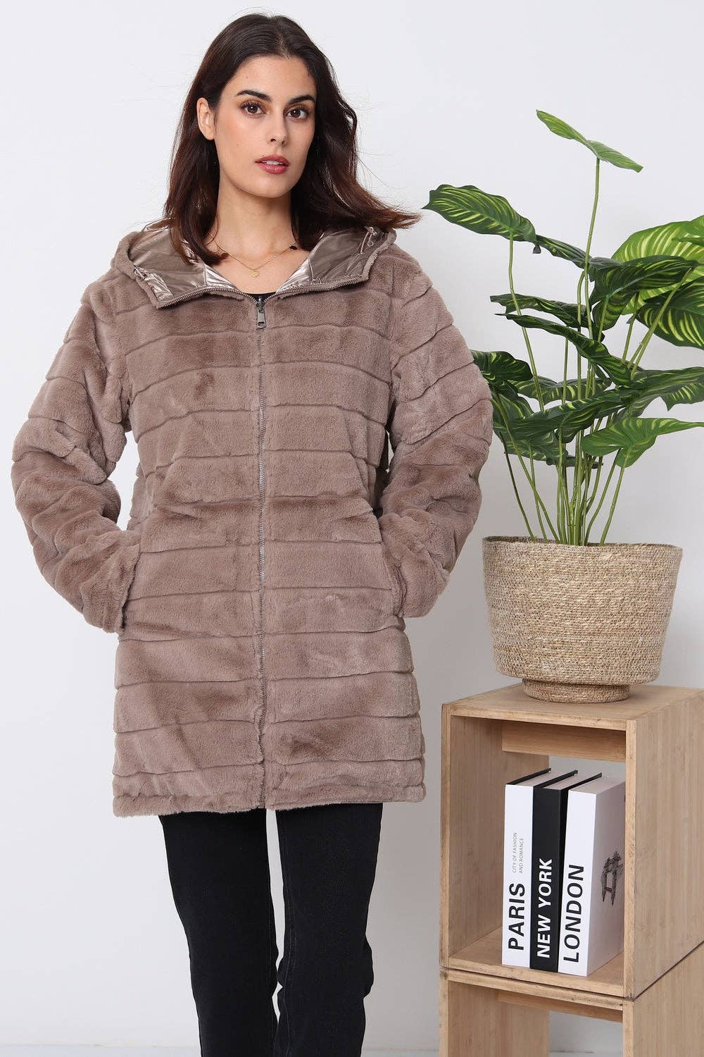 SOFTY - Wholesale Raincoat - Women's - Camille Waterproof Jacket4