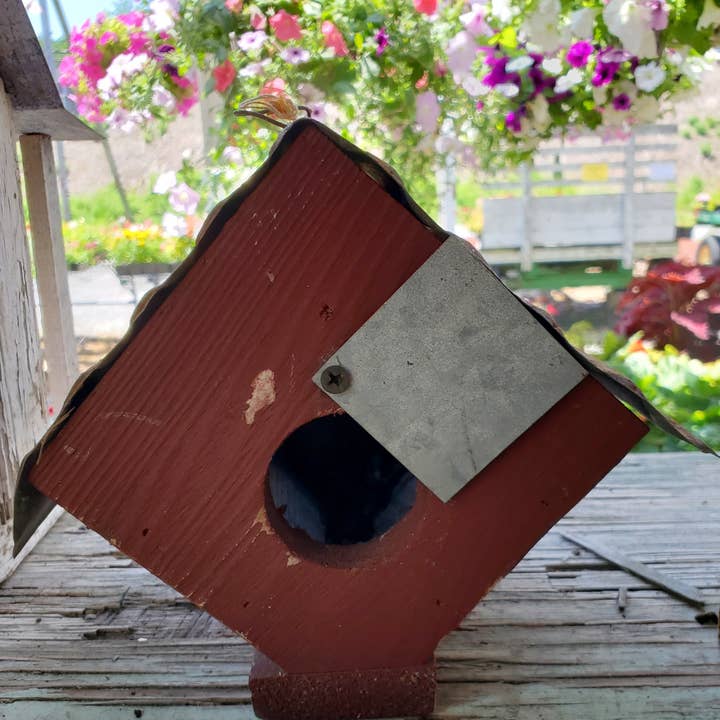 Flying Heart Threads - Wholesale Bird House - Rustic Reclaimed Wood and Corrugated Metal Wren House (SM11)7