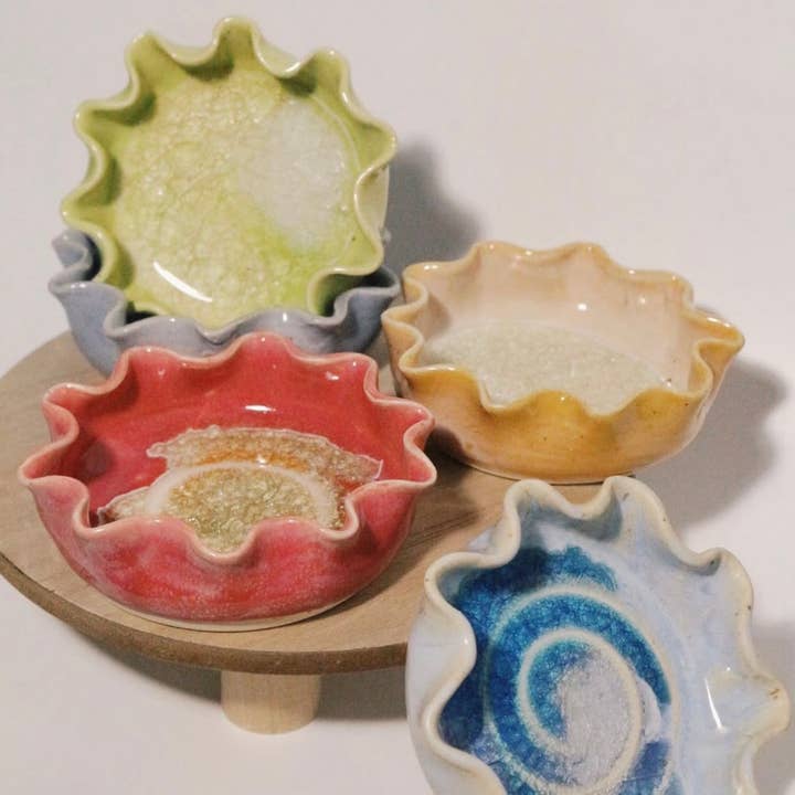 Lai Ceramics - Wholesale Jewelry Dish - Ruffle Dish1