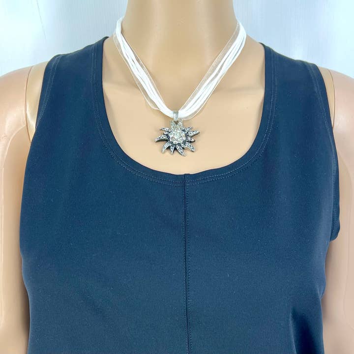 Salzmann Restwaren GmbH - Vendita all'ingrosso Parure di gioielli - Bijoux da donna, collane, collier, collane tradizionali9