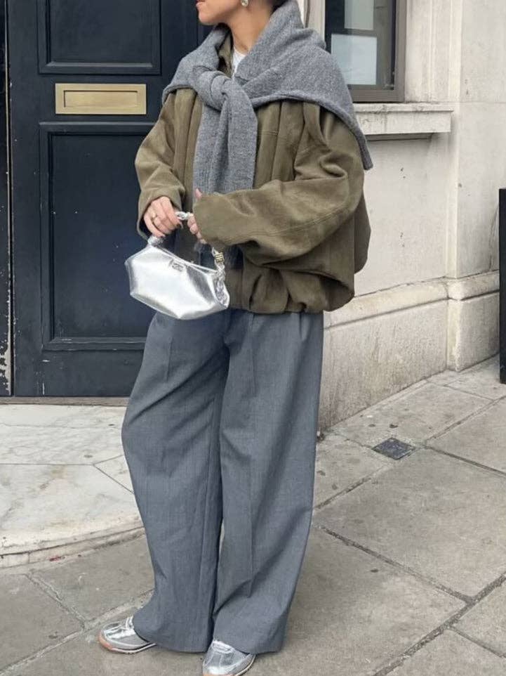 alberalkirk – Großhandel Bomberjacke – Damen – Bomberjacke mit Wildleder-Touch und Reverskragen N5Z2421