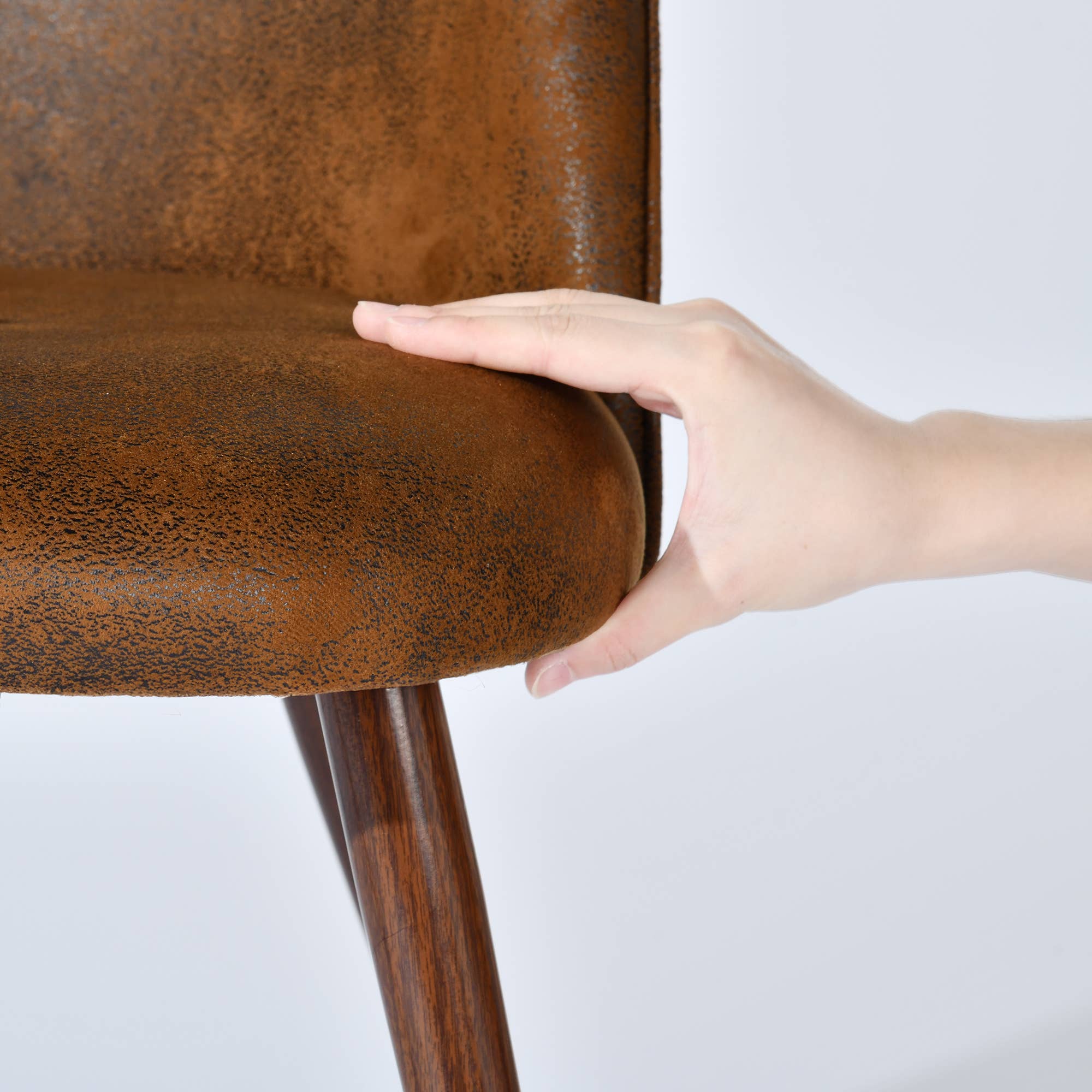 39F Inc. – Großhandel Stühle – Retro Industrieller Wildleder-Esszimmerstuhl (1 Stk.) - Metallbein18