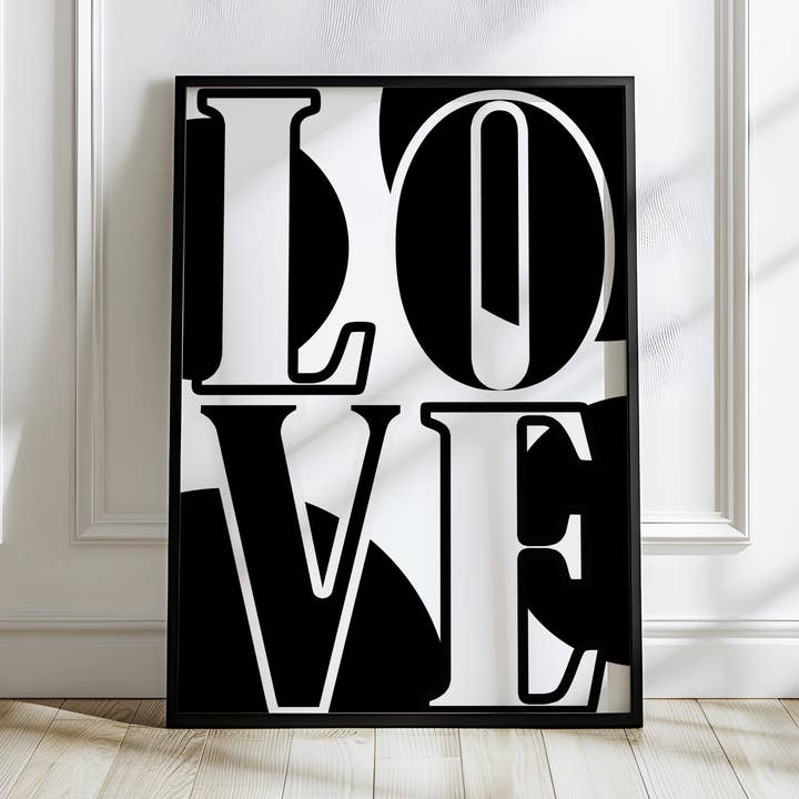 AMOUR Impression Murale | Impression Murale Typographique Noire et Blanche Audacieuse pour la vente par Belter Prints