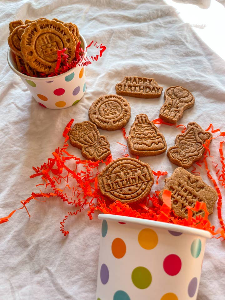 🎉 Stamped Peanut Butter Birthday Cookies for Dogs for wholesale by Big Head Barkery
