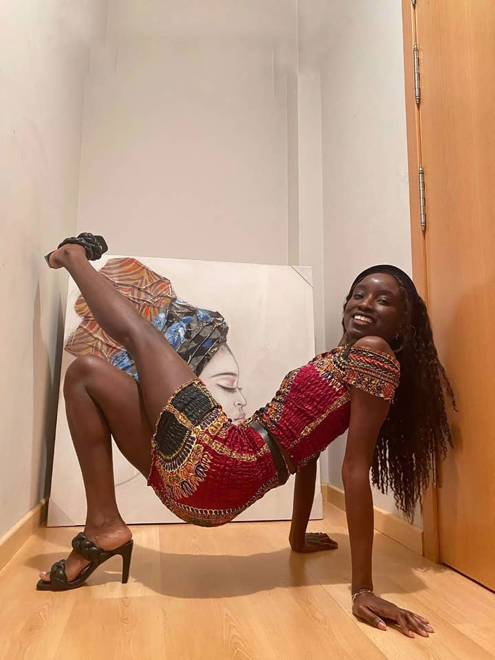 SUESES - Wholesale Top & Skirt Set - Women's - SET OF SKIRT AND TOP WITH SLEEVES DASHIKI WINE.3