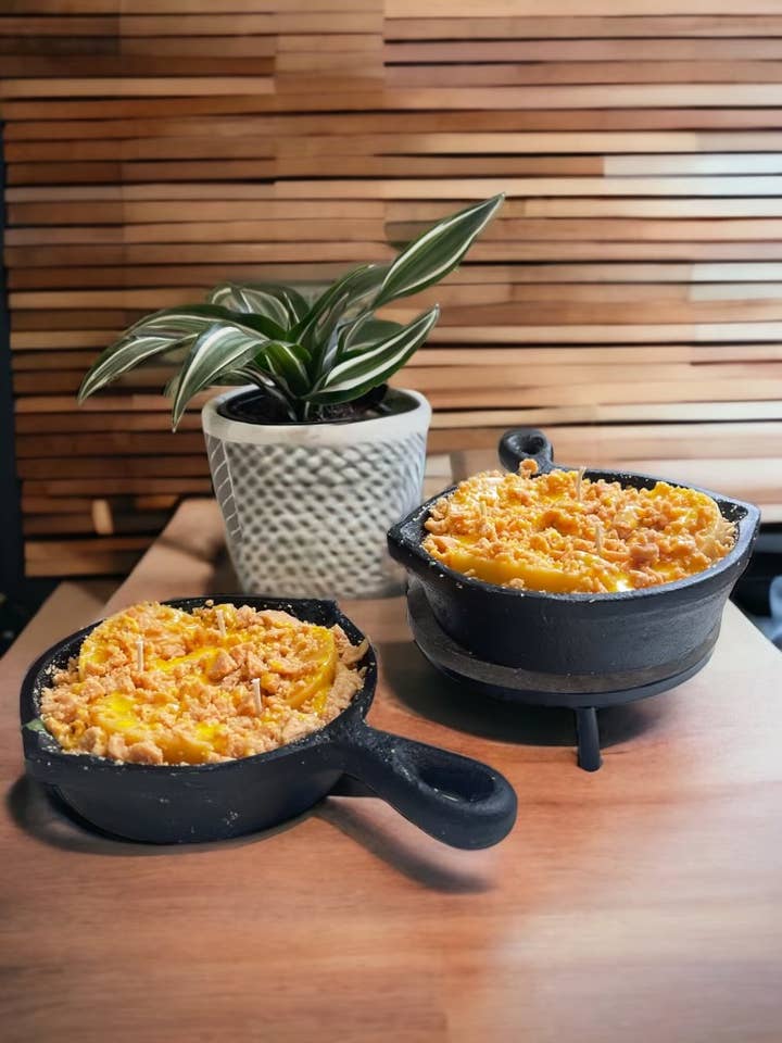 8 oz Apple Pie Cobbler Iron Skillet Candle for wholesale by Wicks and Gifts