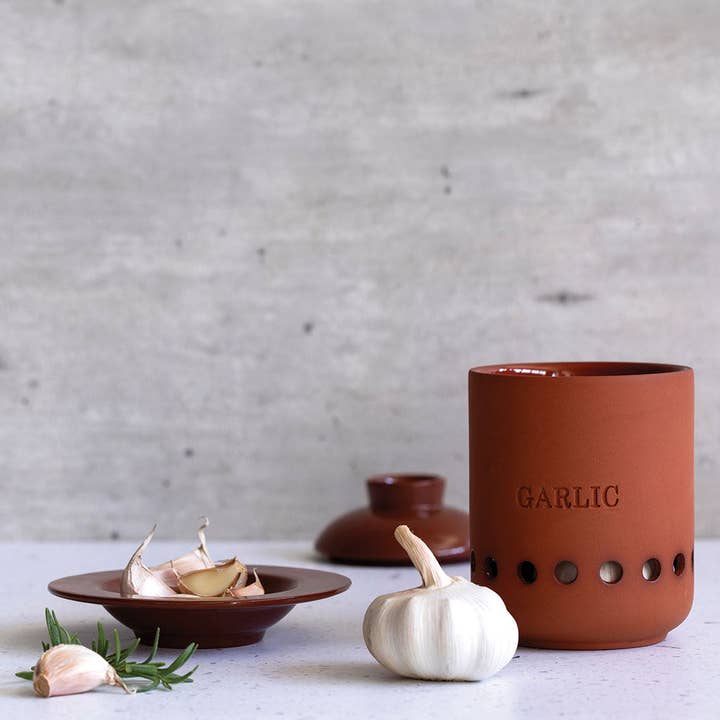 Monkey Business Design USA LLC - Wholesale Kitchen Tool/Gadget - Terracotta Container For Garlic Holder | Heads & Cloves2
