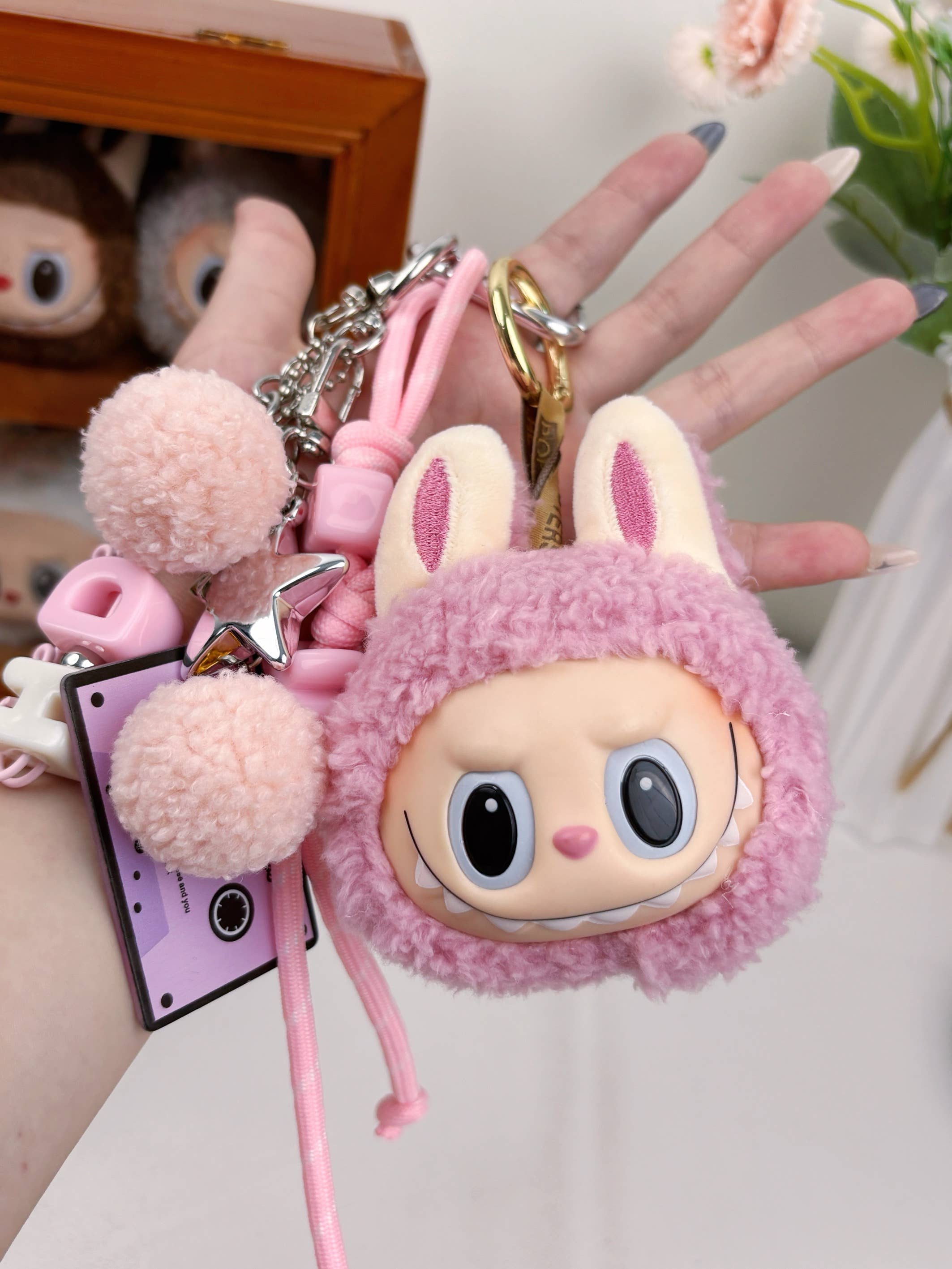 Lilyrosy（Duty free) - Vente Porte-clés – femme - Porte-clés en peluche mignon et très demandé pour filles – Charm de sac7