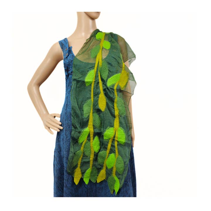 Feltiful - Wholesale Scarf - Women's - Leaf Merino Wool Handmade Felt Scarf5