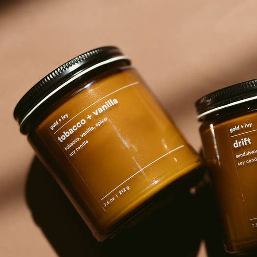 gold + ivy – Vela em jarro/copo por atacado – vela de soja de tabaco e baunilha - tabaco, baunilha, especiarias3