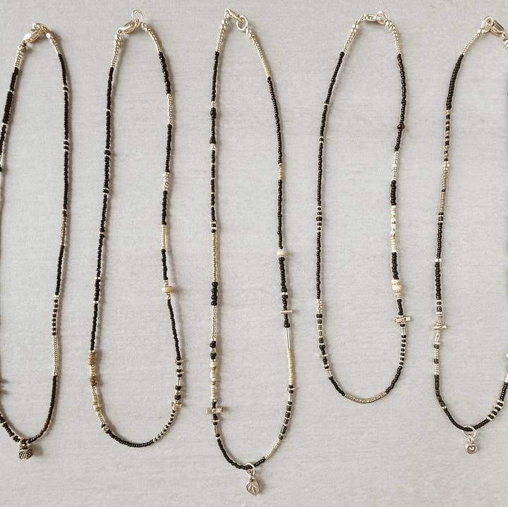 LoR - Wholesale Beaded/Pearl Necklace - Black Beaded Necklace Set No. 1 / Five One-of-a-Kind
1