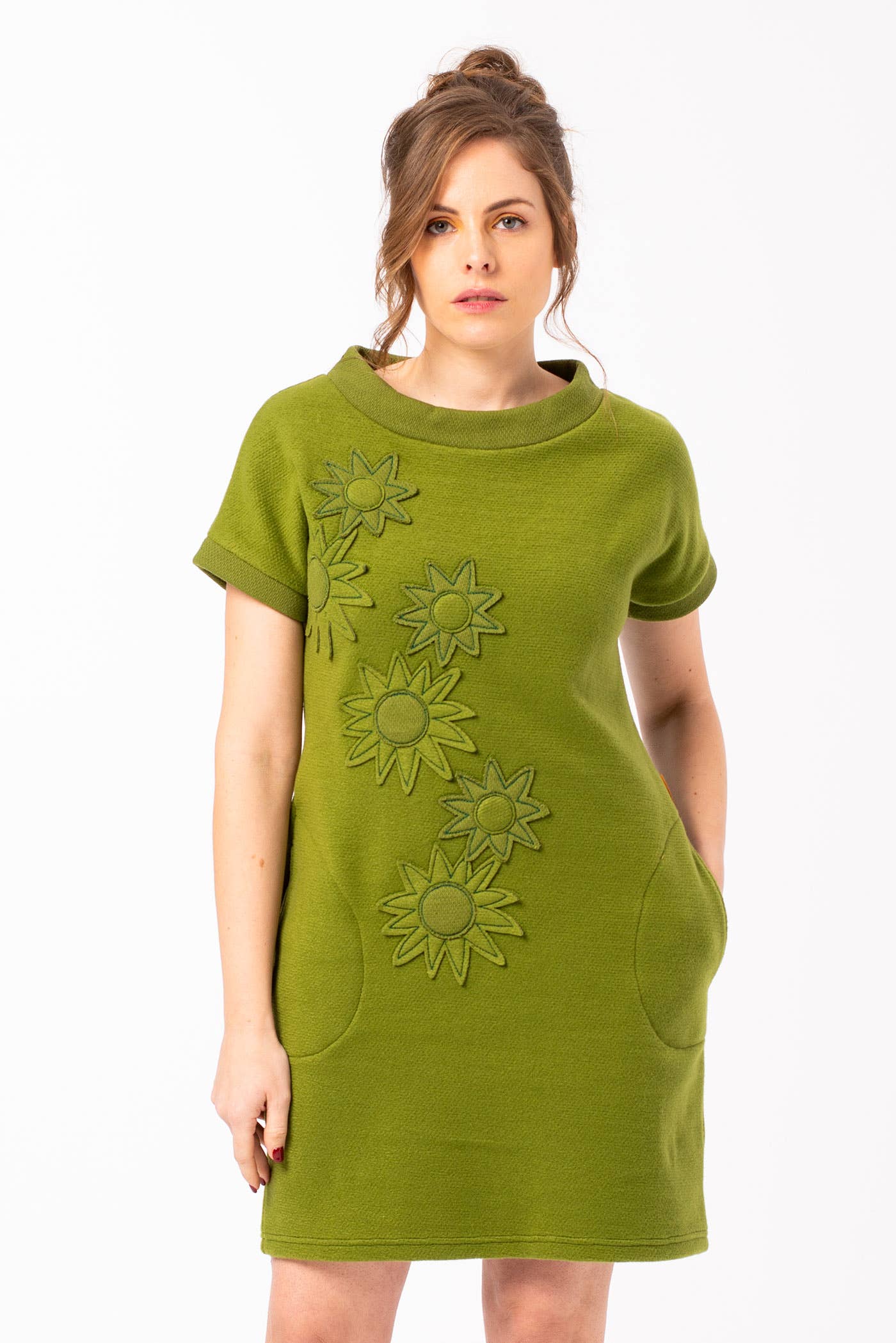 Mamatayoe – Großhandel Kleid – Damen – Grünes Kleid mit Stickerei. Mosaik-Kleid