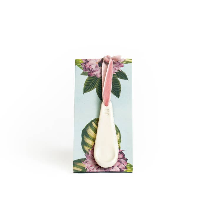 Cuillère en céramique Jane Apothecary pour la vente par Jane Apothecary