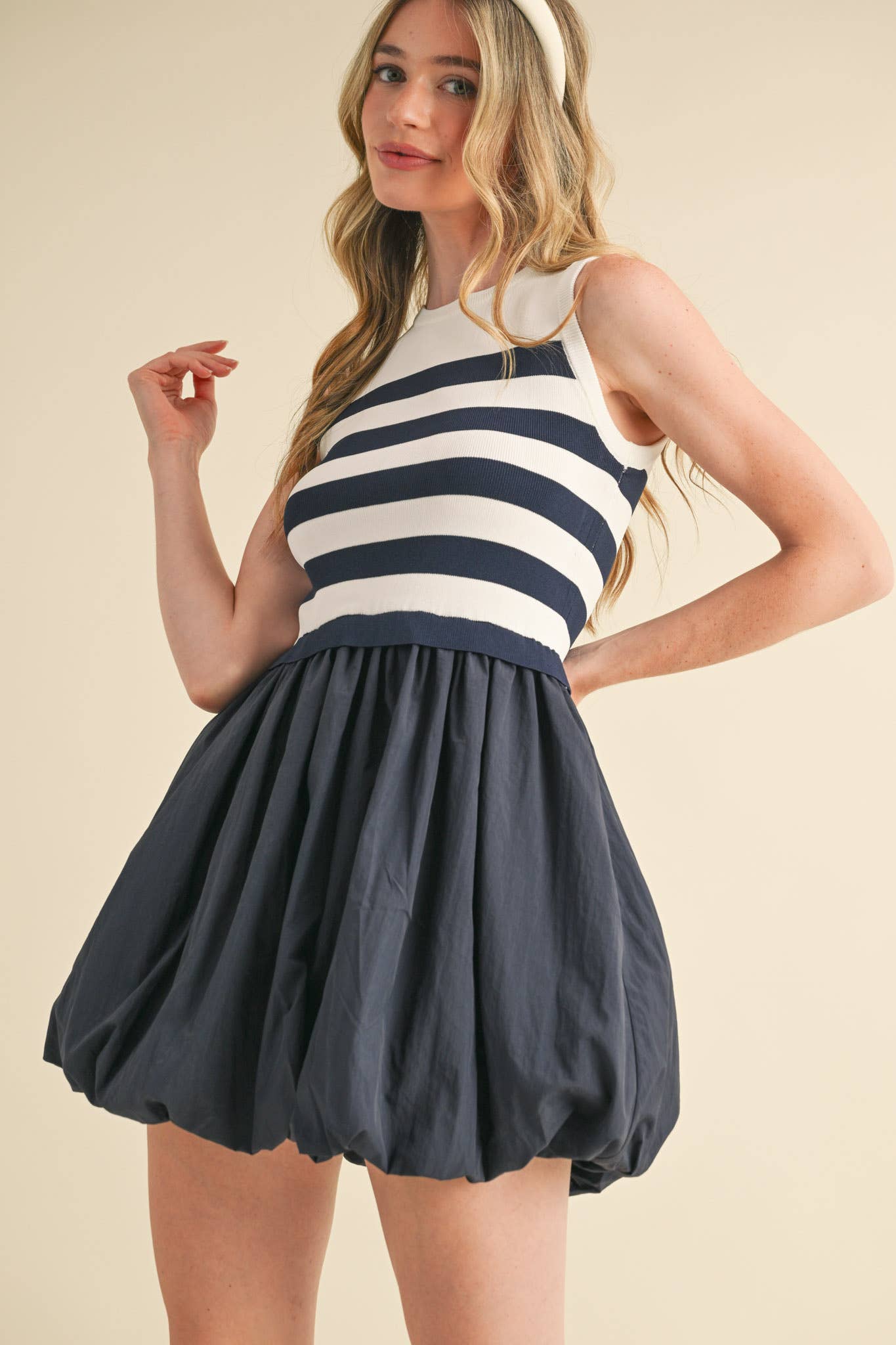 &MERCI – Vestido - Mulher por atacado – VESTIDO MINI COM BAINHA BOLHA EM MÍDIA MISTA MDR371016