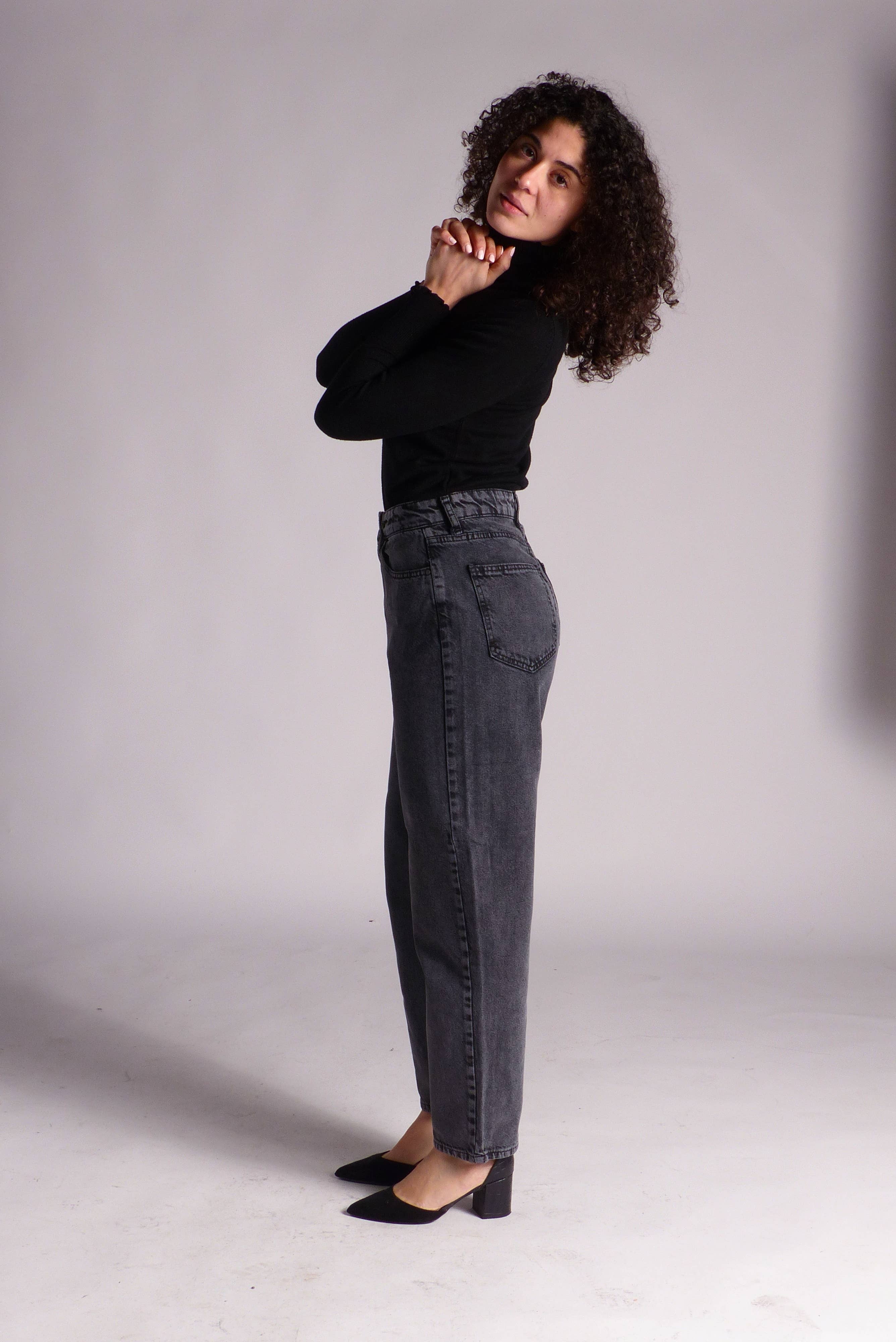 SPONTANÉ - Wholesale Jeans - Women's - Mom jeans for women - iconic jeans from the 80s1