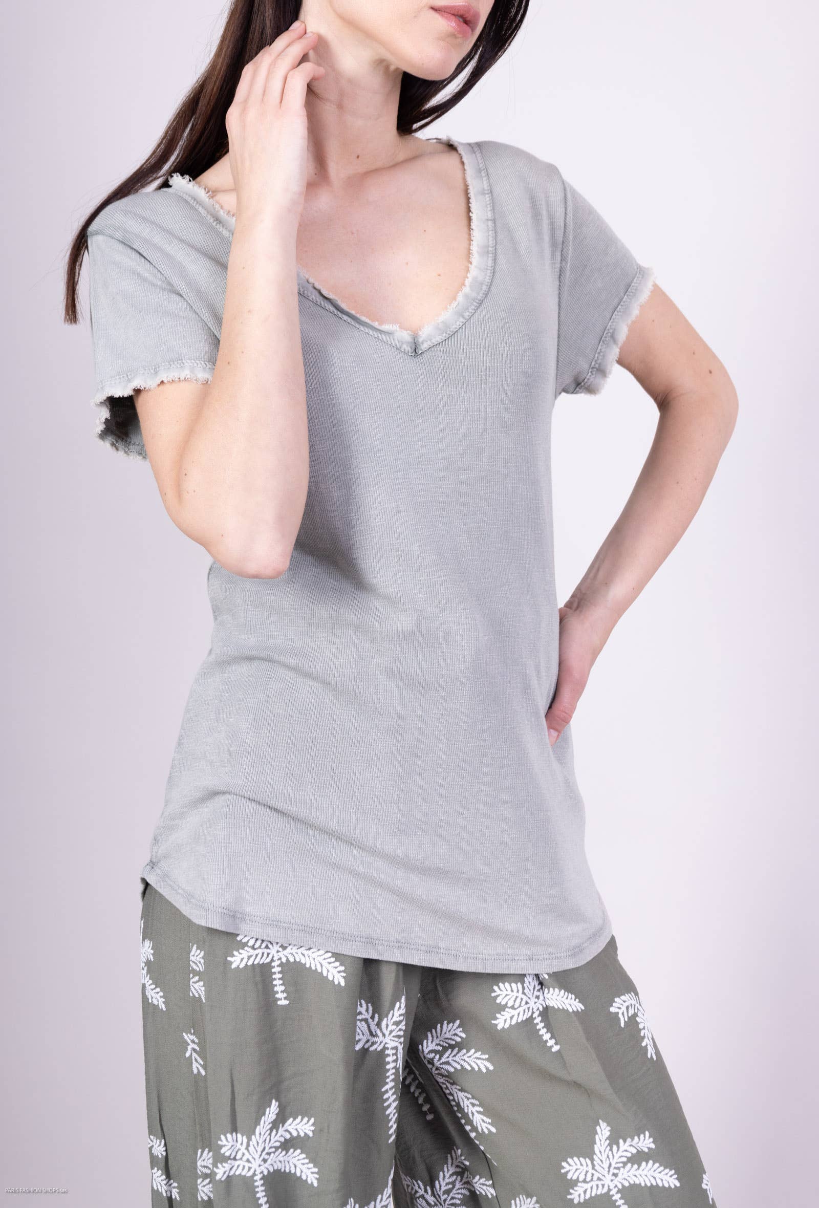 Pépouz' Paris - Wholesale T-Shirt - Women's - Washed cotton short-sleeve T-shirt PT250431