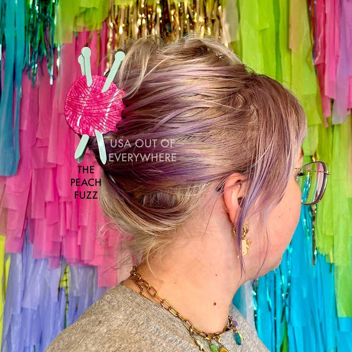 The Peach Fuzz - Wholesale Hair accessories set – Women’s - Yarn Crafts Knitting Needles Hair Claw1