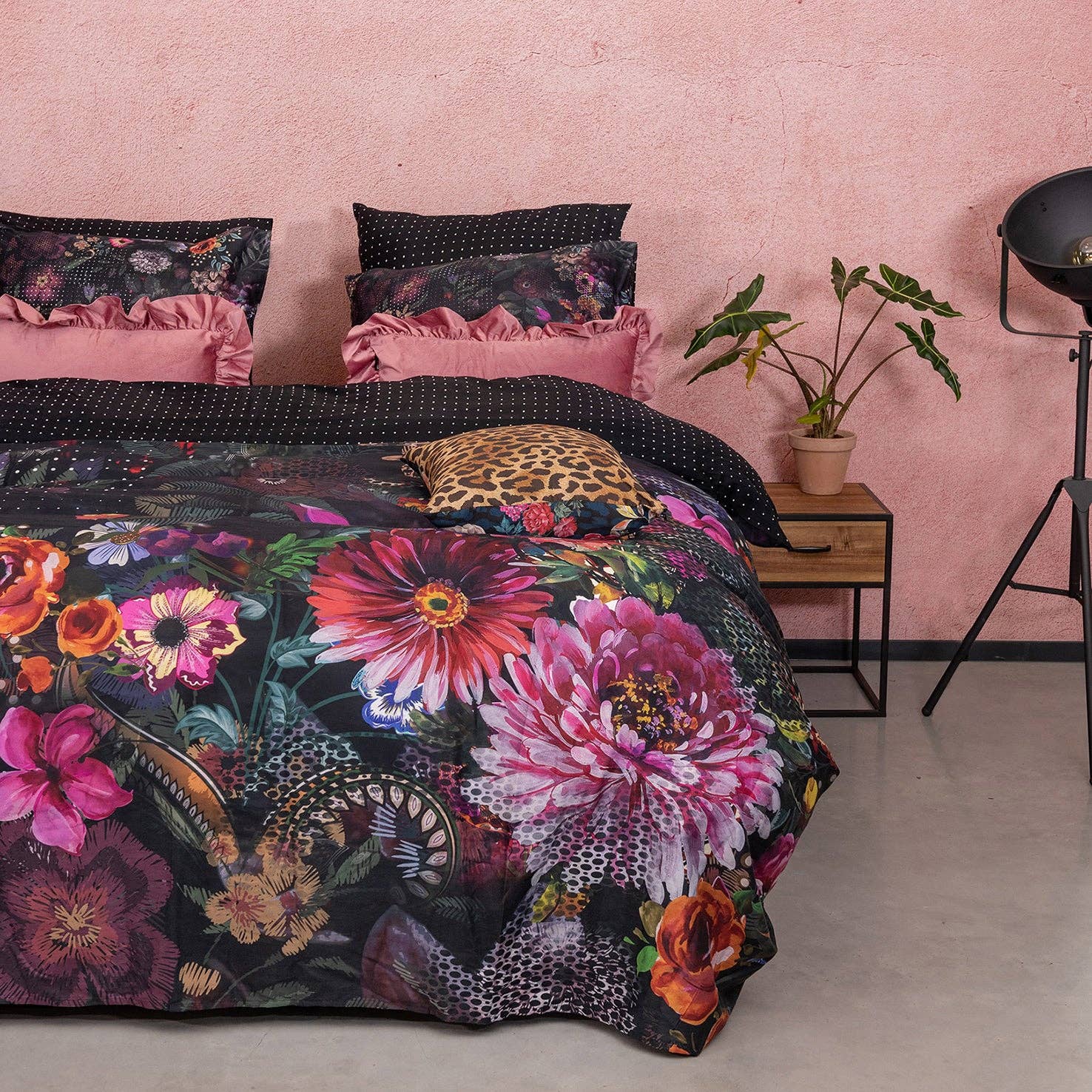 Melli Mello - Vendita all'ingrosso Cuscini decorativi - Melli Mello Cuscino Decorativo in Velluto con Volant Grande Rosa4