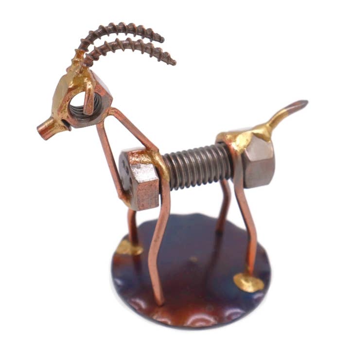 Figurine décorative en métal en forme de chèvre pour la vente par Rock Creek Metal Craft