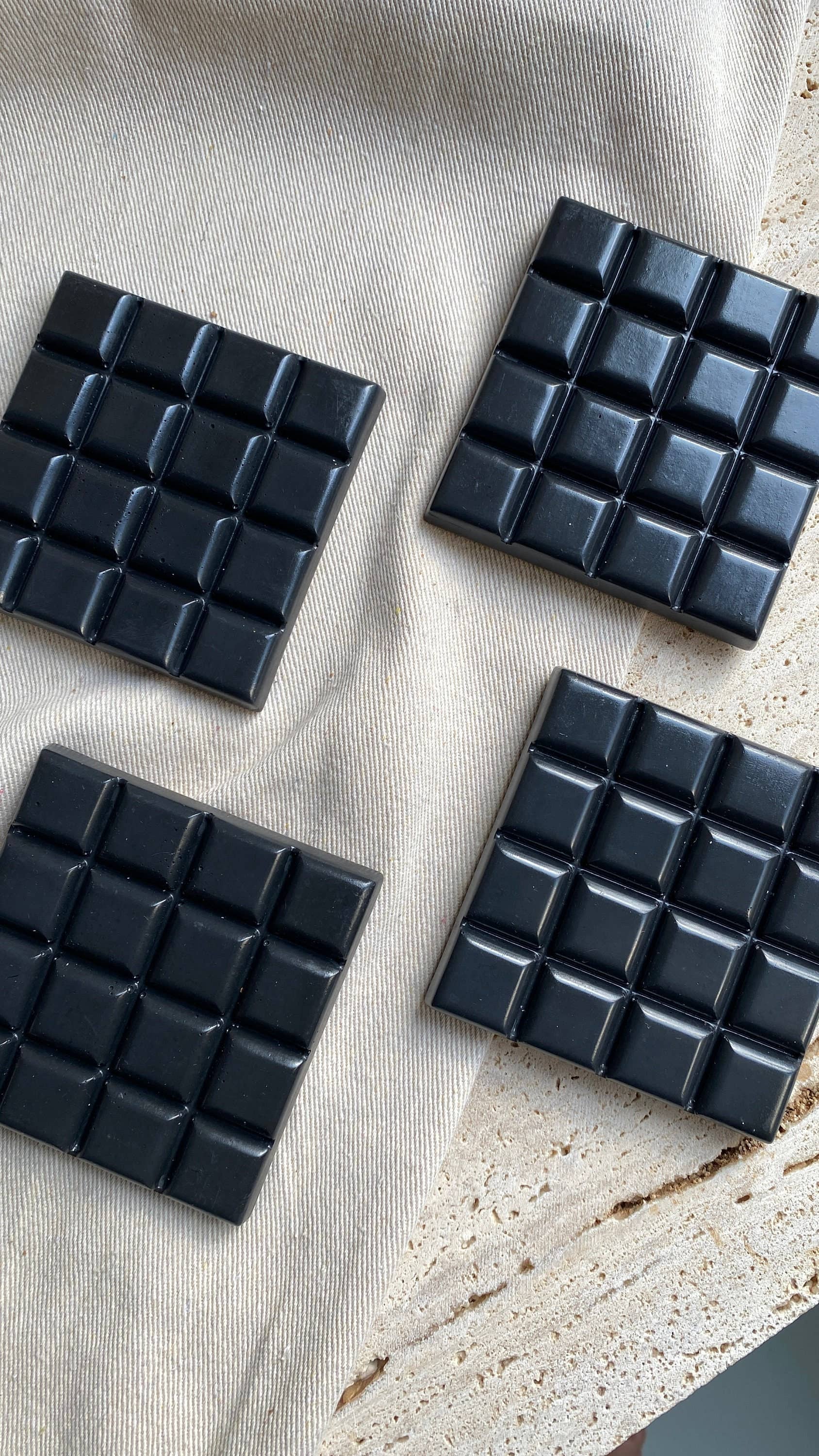 Atelier La Rouleuse - Wholesale Decorative Plate/Dish/Bowl - THEOBROMA - set of 4 concrete coasters2