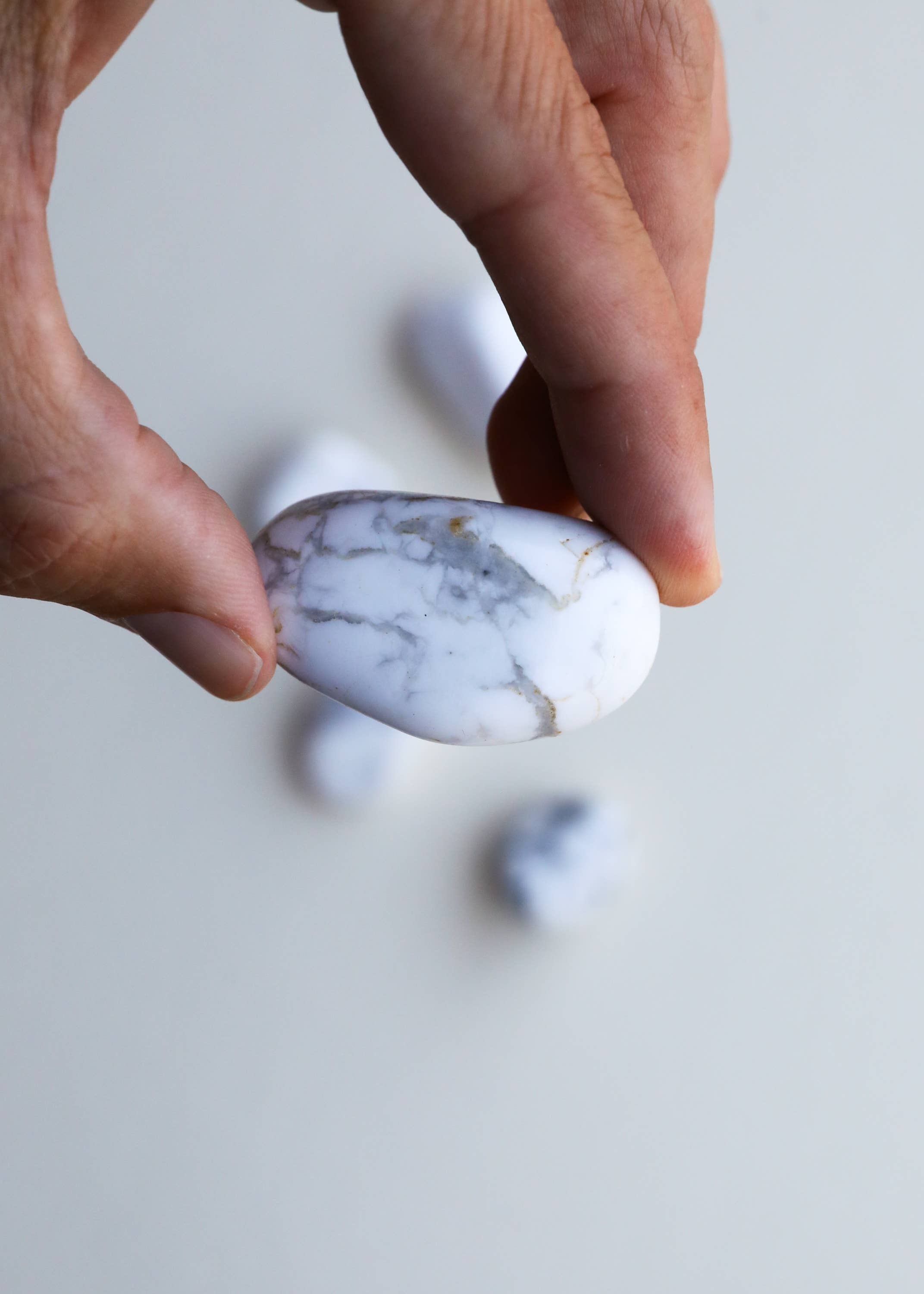 JaxKelly Candles - Wholesale Spiritual Stone/Crystal - White Howlite - Set of 10 Crystals1