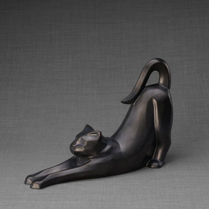 Cat Cremation Urn Grace - Dark Matte | Ceramic for wholesale by Pulvis Art Urns