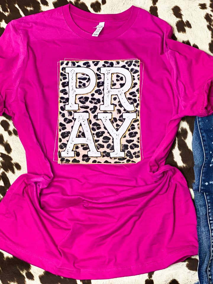 T-shirt graphique PRAY à imprimé animal pour la vente par Wild Stella Wholesale