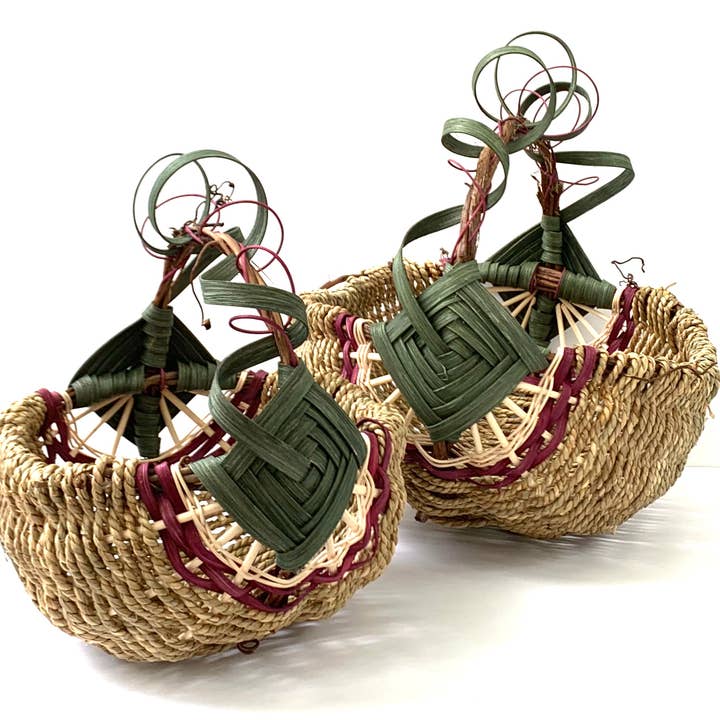 Designer Baskets by Derek – wholesale Basket – Grapevine Handle Basket
