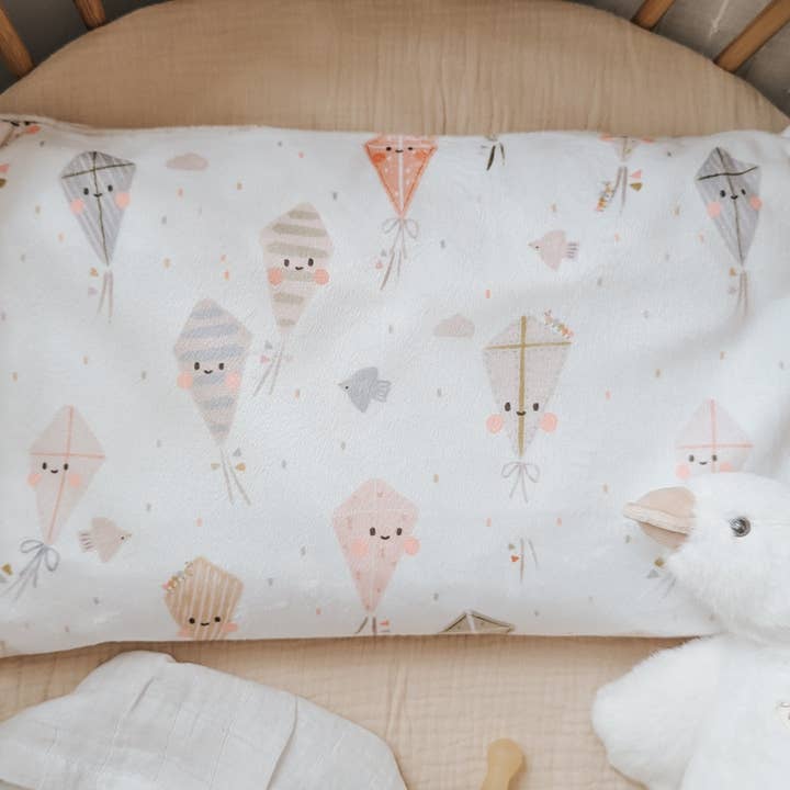 Shine on me Distribution - Wholesale Bedding Pillowcase/Sham - Kids & Baby - Children's pillowcase - Kite - Veille sur toi3
