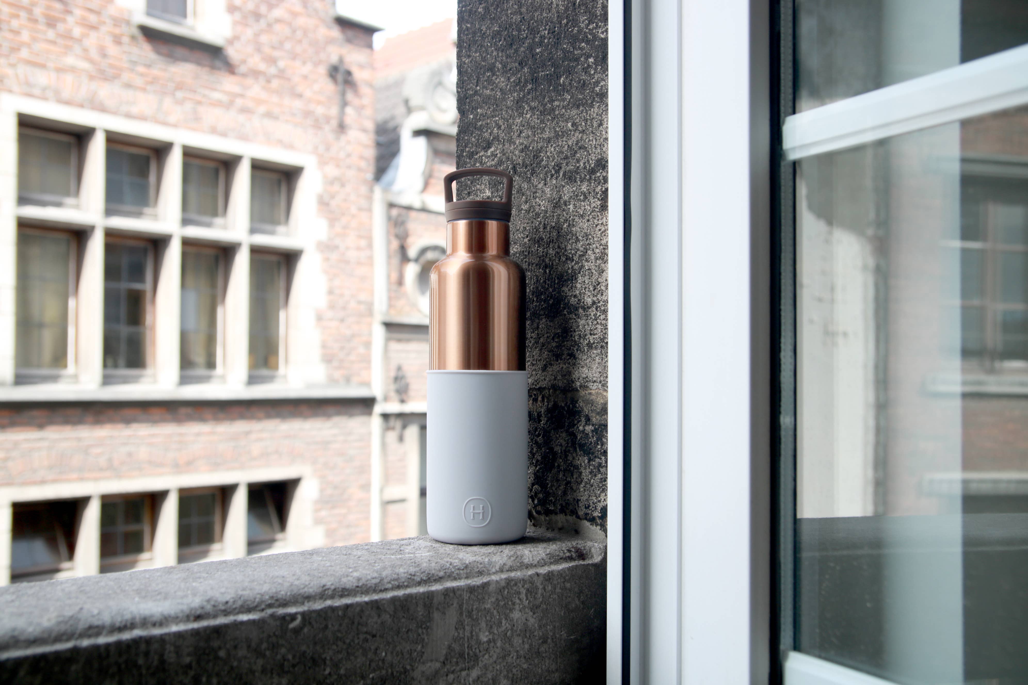 HYDY – Großhandel Trinkflaschen – HYDY 20oz (590 ml) Thermosflasche aus Bronze-Gold-Edelstahl2