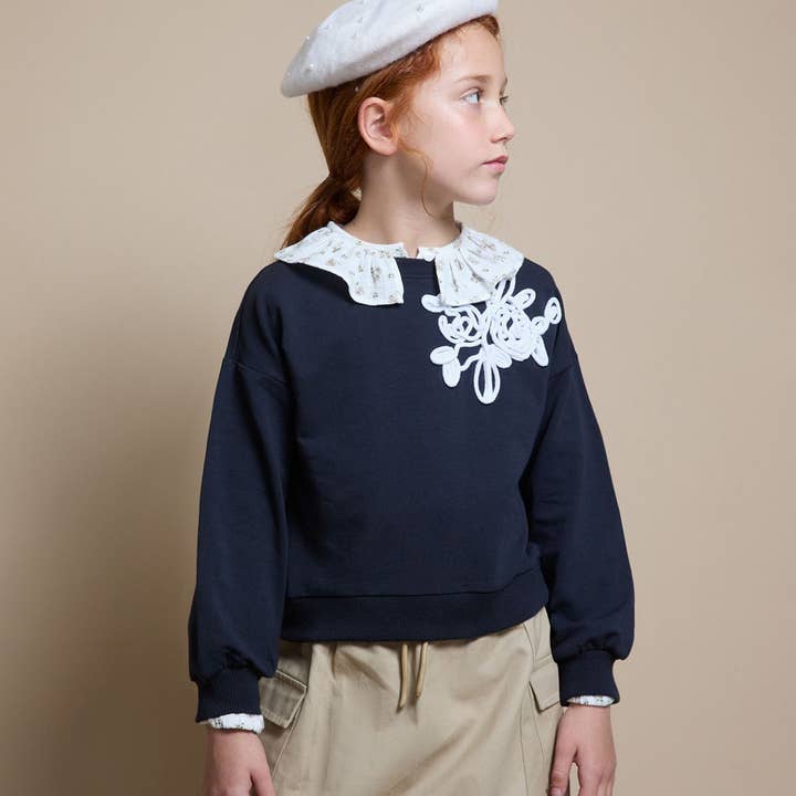 Sweatshirt with drawstring graphic winter clothing girl JGI65791 and other Purchase Wholesale corredino neonato. Free Returns & Net 60 Terms on Faire trending on Faire.