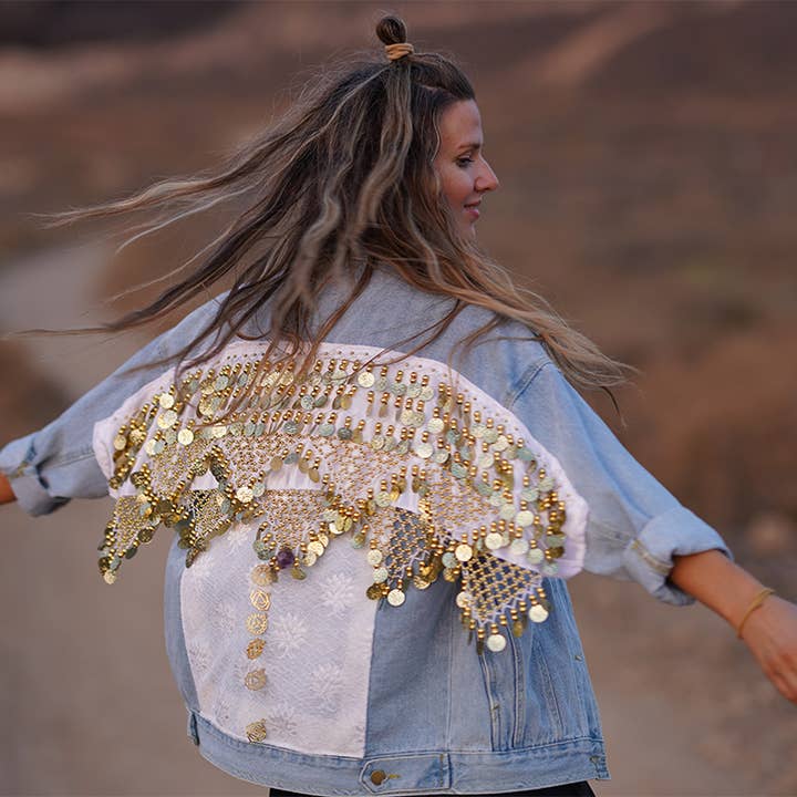 Chaqueta Goddess Maeve hecha a mano por Tosca para venta al por mayor de Tosca the label